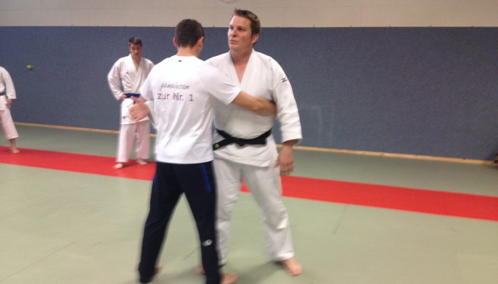 Sportübergreifendes Training der Karatekas 01