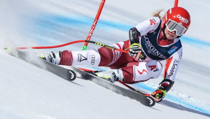 Zwei Speed-Ladies aus dem Olympiazentrum bei Ski-WM in Cortina 01