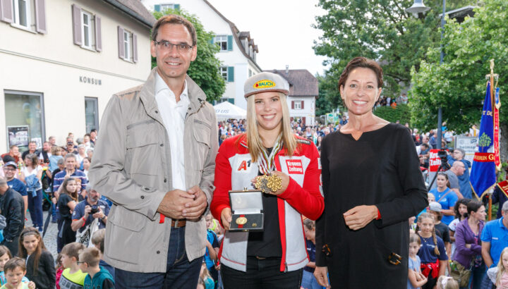 Goldenes Sportehrenzeichen für Katharina Liensberger 01
